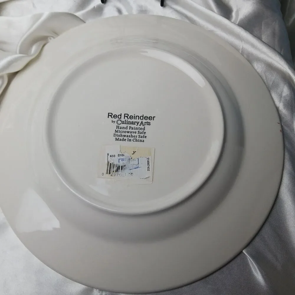 CULINARY ARTS 11 1/2'' RED REINDEER SERVING PLATE